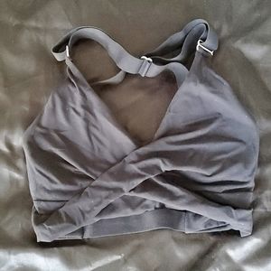 Buffbunny Woman's Sports Bra in Black